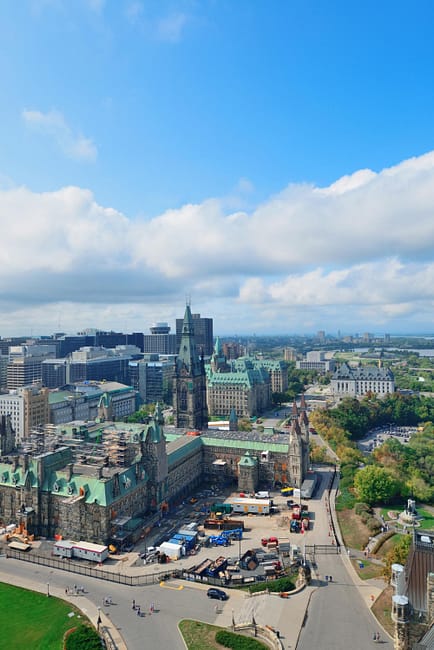 ottawa-city-skyline-view-with-historical-buildings